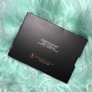 finalprice NEW ABH POWDER CONTOUR KIT LIGHT MEDIUM